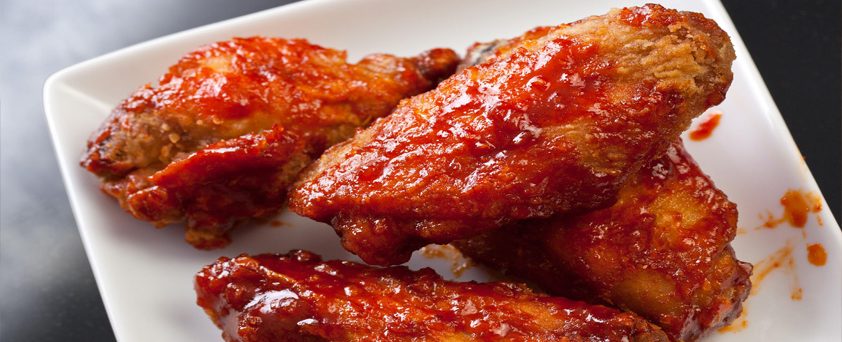 Buffalo wings Coated in Spicy Sauce Recipe